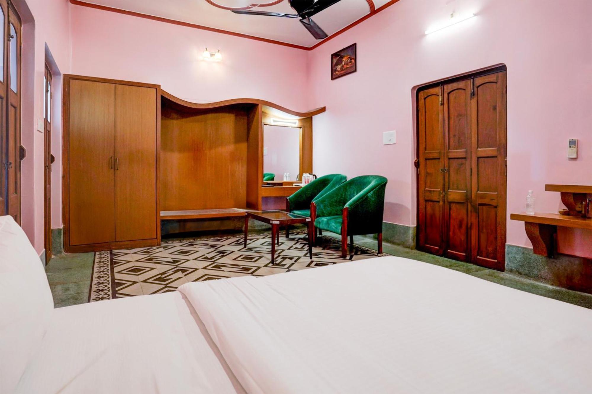 Palette Heritage Scindia Ghat Варанаси Екстериор снимка